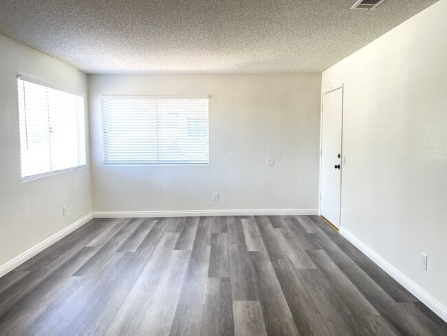 Photo - 600 E Lugonia Ave Unidad C