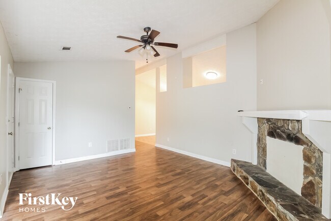 Photo - 3972 McGill Dr