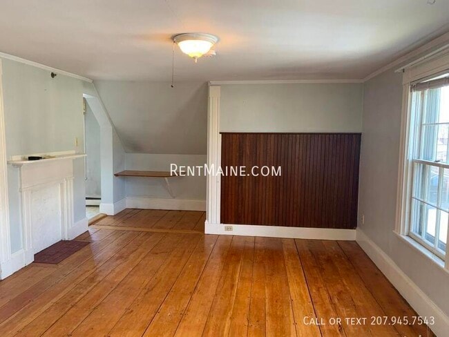 67 Pine St Unit #1