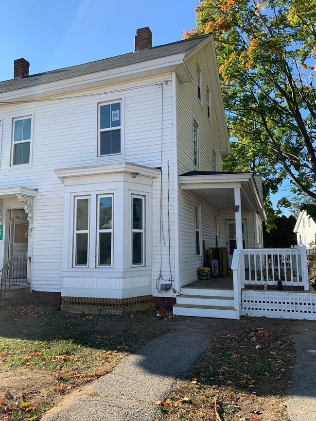 Building Photo - 27 School St Unit Duplex B Rental