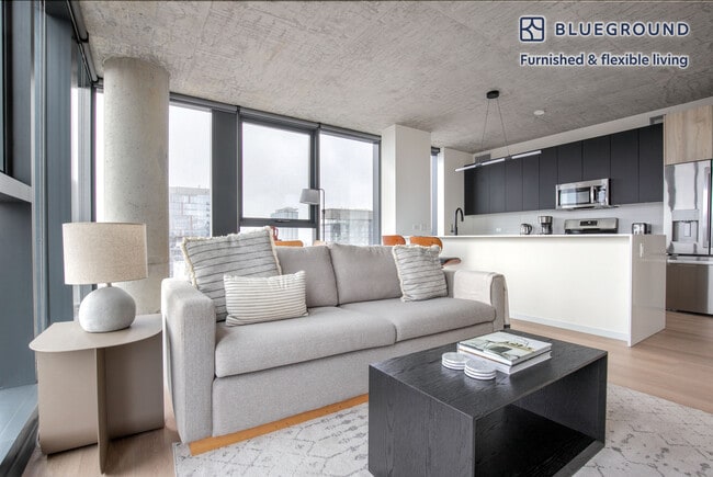 Photo - 160 N Morgan St Unidad FL14-ID1067