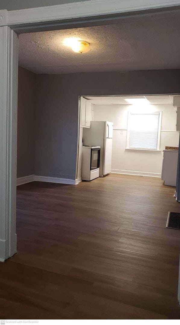 Photo - 809-811 Herman Unit 809 Herman Ave