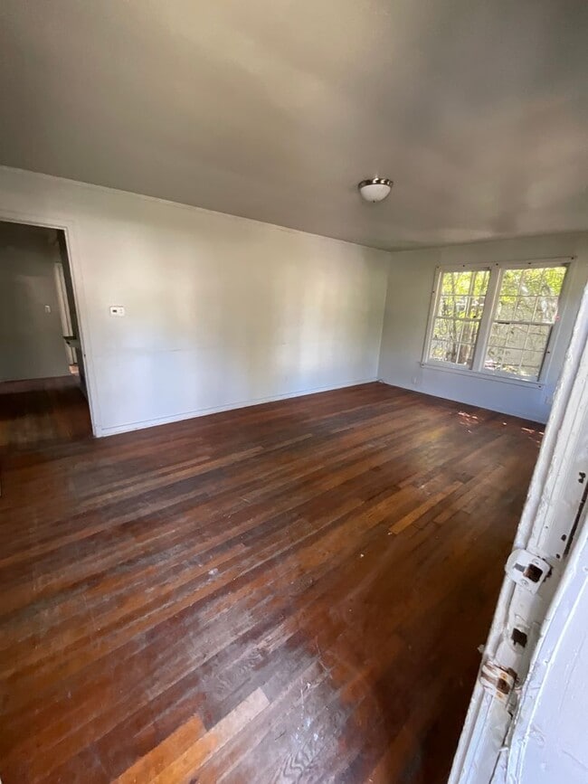 Photo - 6107 Fairfield-