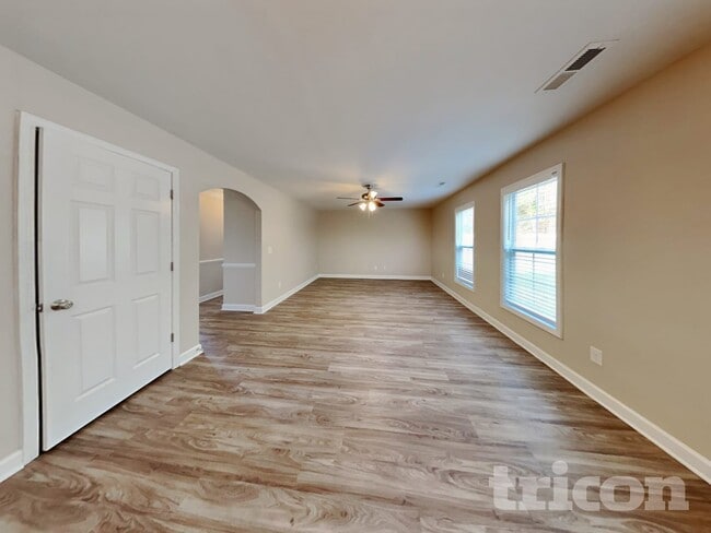 Photo - 1655 Crestlawn Tl