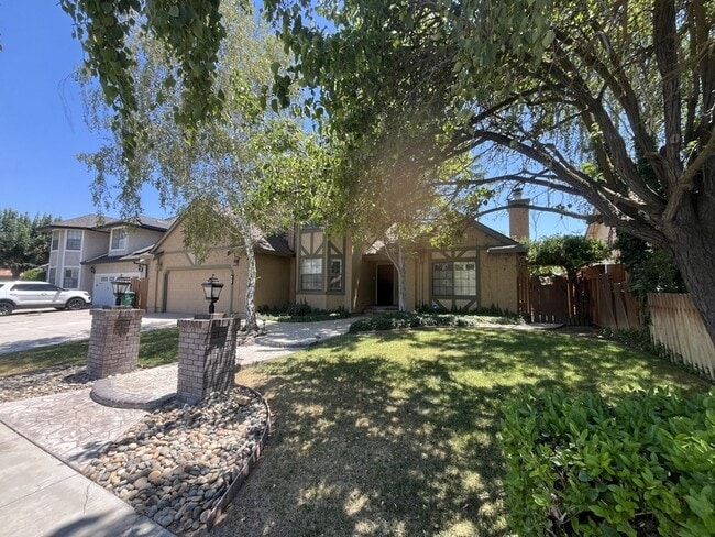 Photo - 511 Bluff Dr
