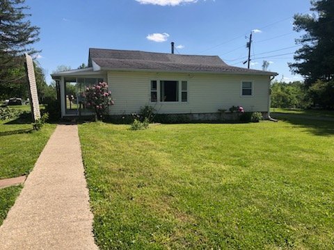 829 Locust Corner Rd