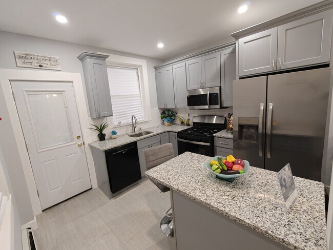 Photo - 2916 W Norris St