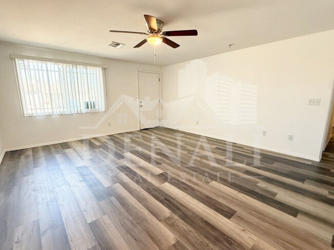 Photo - 2027 N 66th Dr