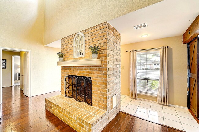 Photo - 8111 Pine Green Ln
