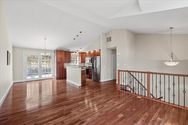 Photo - Available Now – Renovated 5BR / 3BA Home in Quiet Sterling Cul-de-Sac