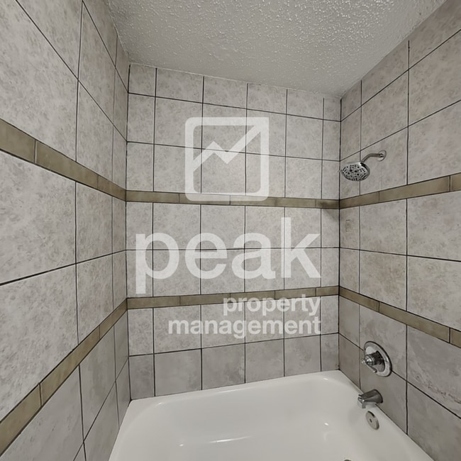 Photo - $1699! 3Bed/1 1/2 Bath Home for rent in Ar...