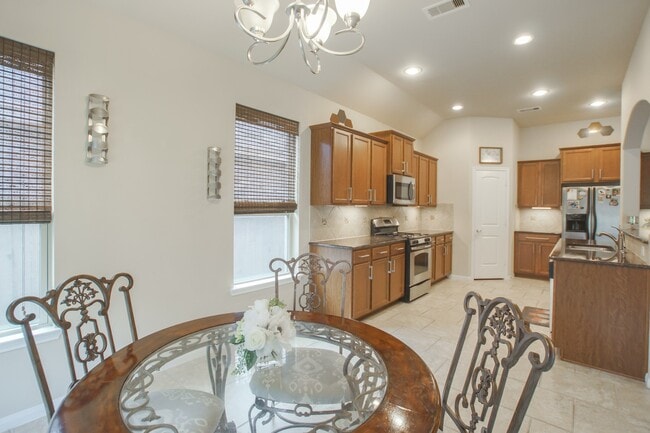 Building Photo - 111 Pheasant Run Dr