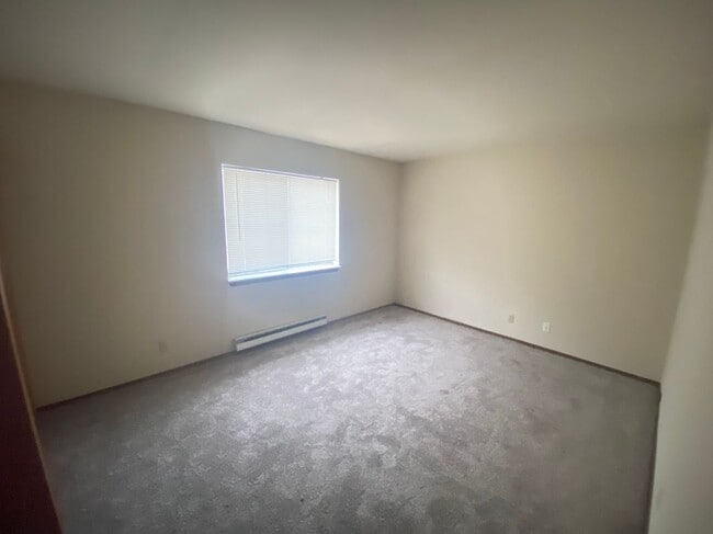 Photo - 302 Whispering Pines Way