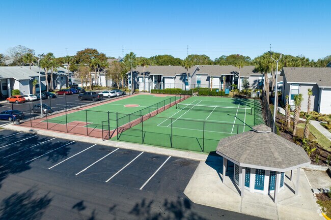 Tennis Courts - Mail Center