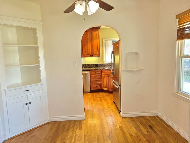 Photo - Raymond Unidad A - Front