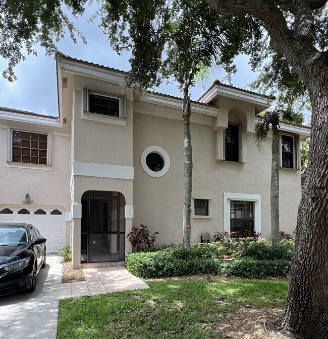 Front - 10664 NW 16th Ct