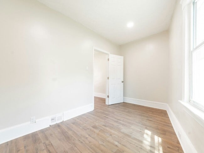 Photo - 6709 Lawn Ave