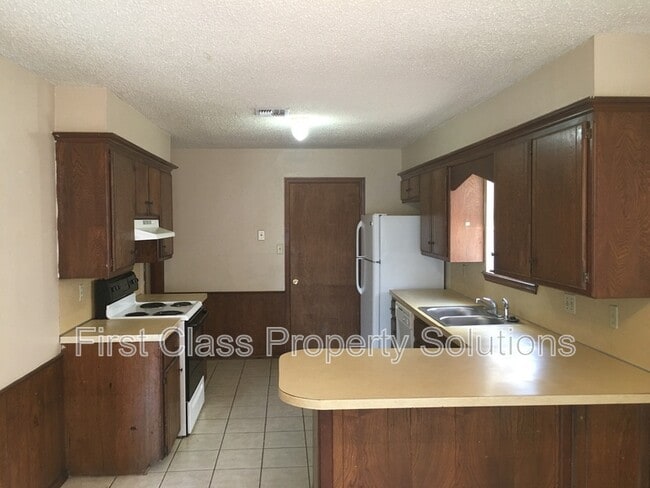 Photo - 513 NW 114th St