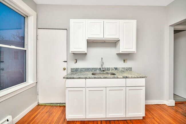 Photo - 14 Sumner St