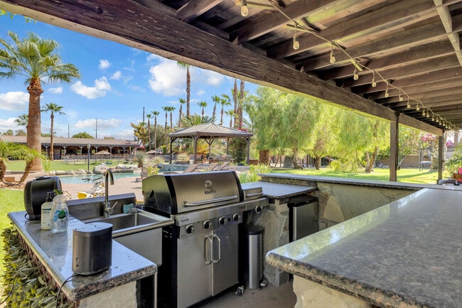 80980 Vista Bonita Trail