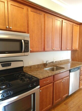 Photo - 2704 W Ainslie St Unit 06-G