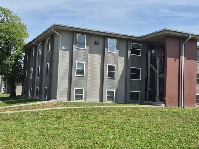 South Creek Apartments
