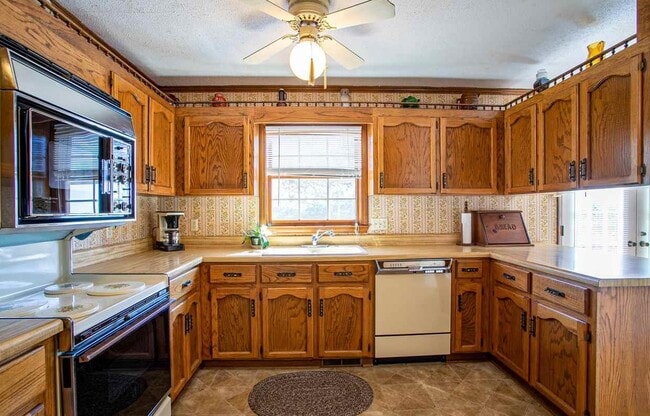 Photo - 404 Mount Vernon Rd