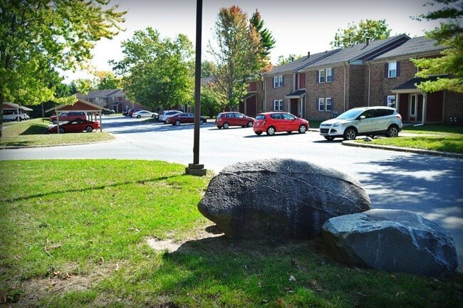 Fox Acres Apartments