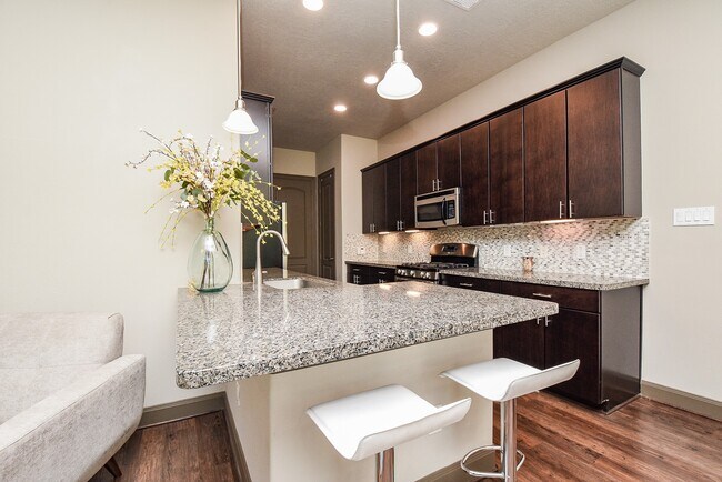 Photo - 78 Aventura Pl