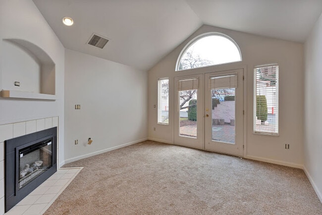 Courtland Place Apartments