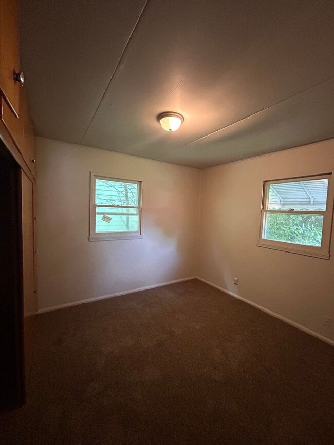 Photo - 3024 Holton Ave
