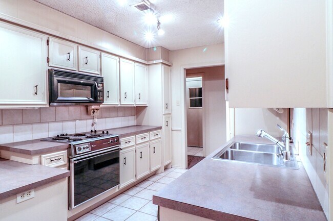 Photo - Loving Home in South Lubbock