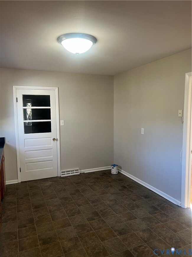 Photo - 2704 Norfolk St