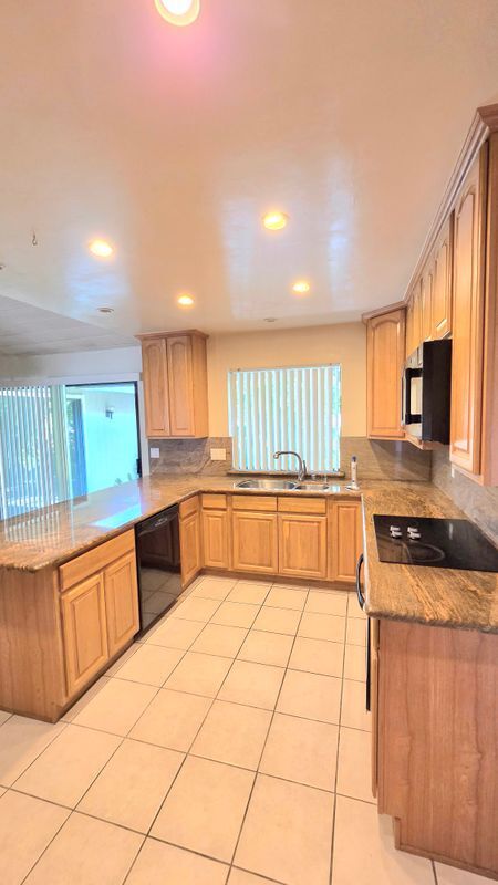 Photo - 6480 Havenside Dr