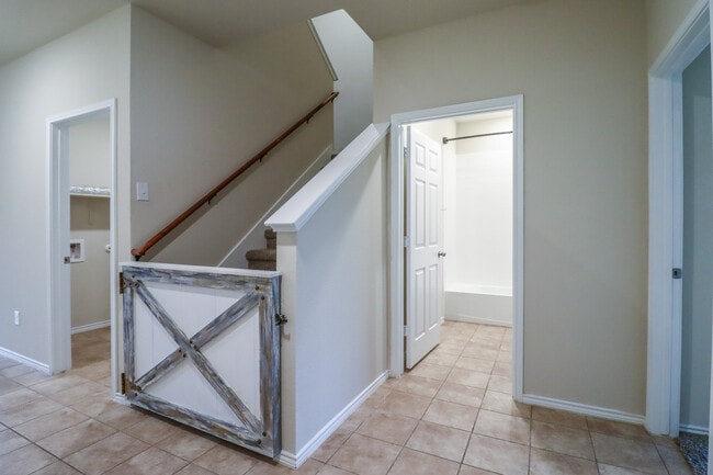 Photo - 3807 Malmaison Road