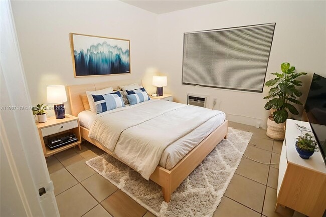 Building Photo - 777 NE 85th St Unit 4