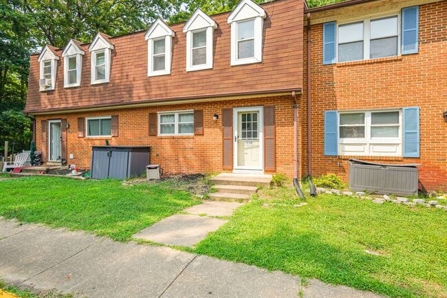 Photo - 128 Kings Mill Dr
