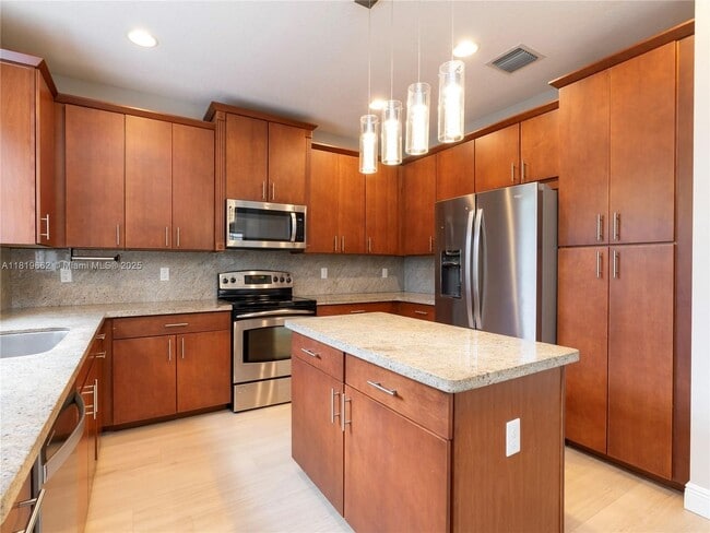 Photo - 2028 SW 16th Terrace