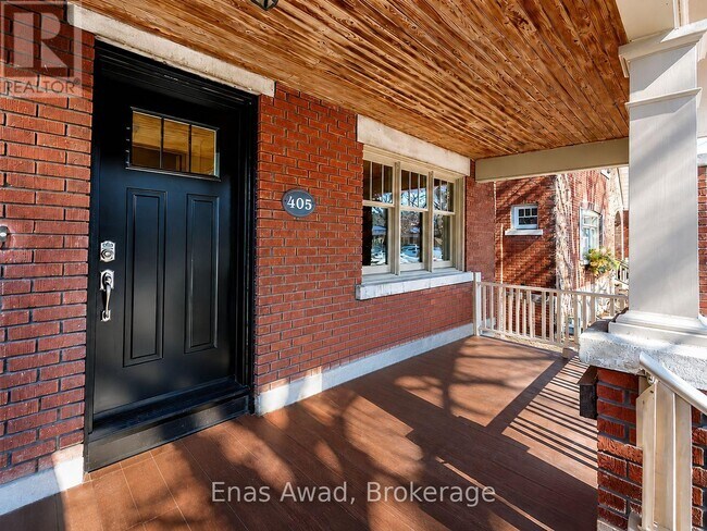 Photo - 405 Third Ave