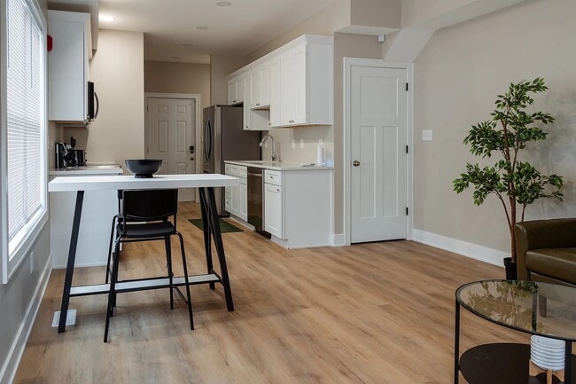 Photo - 3903 Winthrop Ave