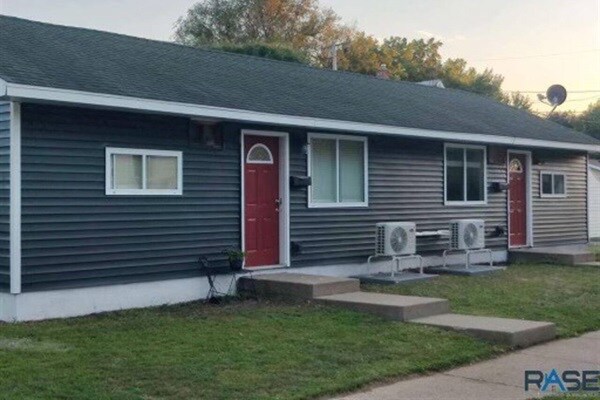 607 N Franklin Ave