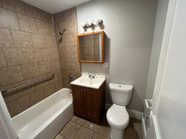 Photo - 119 Lewis St Unidad 11