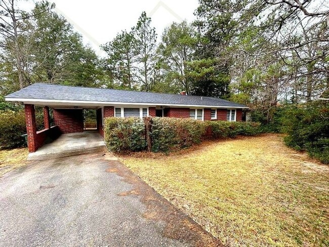 Building Photo - 2915 N Beltline Blvd