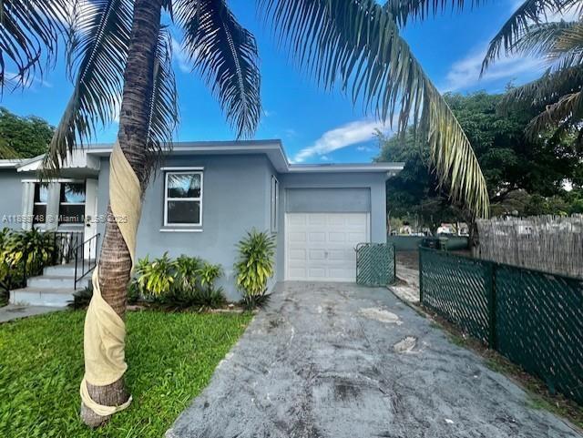 Photo - 805 NE 134th St Unidad A