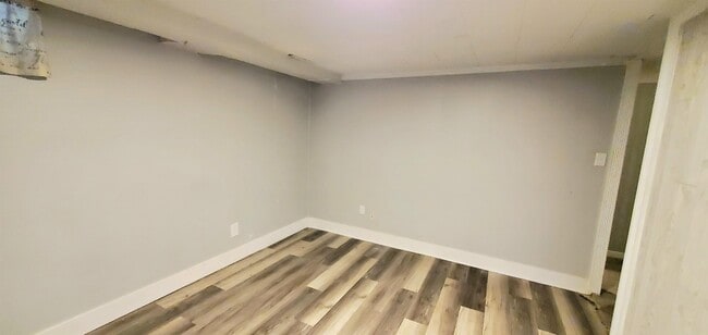 Photo - 307 W 17th St