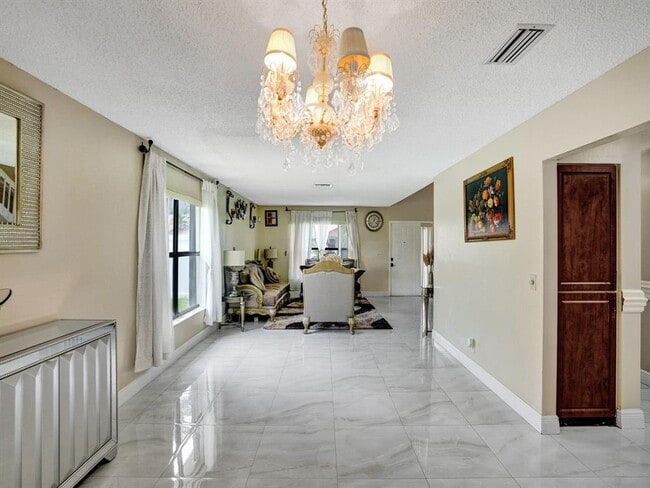 Photo - 9610 Dunhill Dr