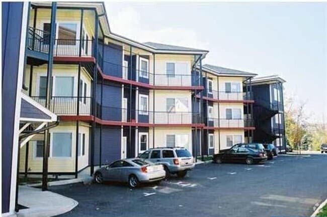 Building Photo - Main Street Corridor Rental