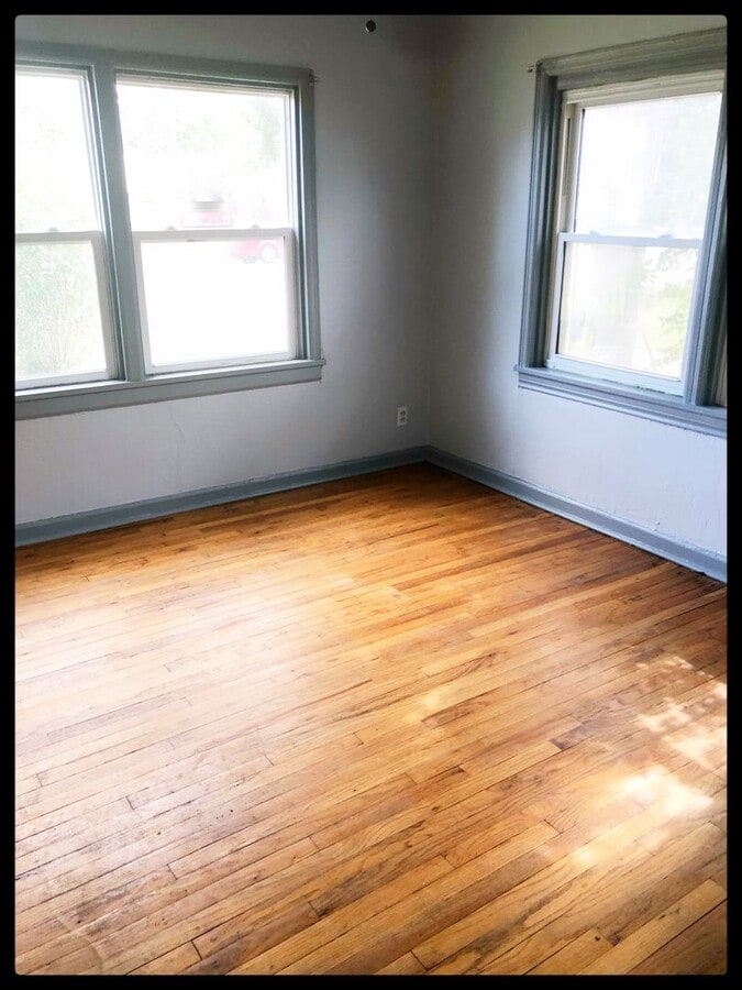 Photo - 1000 S Lamar St