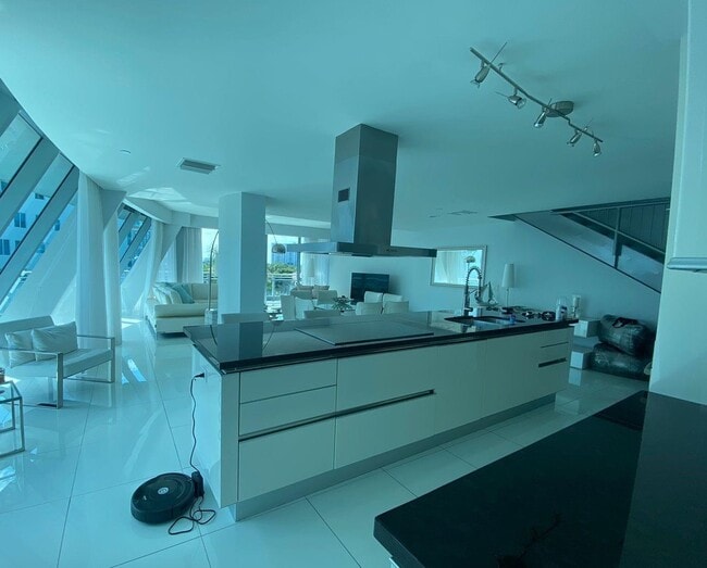 Photo - 2950 NE 188th St Unit 449