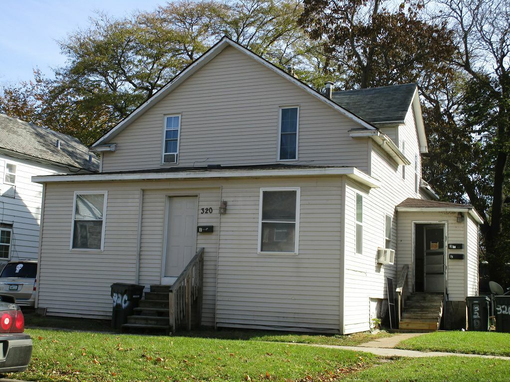 Photo - 320 E 8th St Unit 2